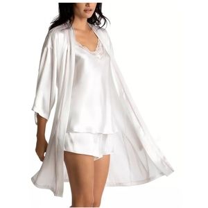 NWOT  LINEA DONATELLA Bride Satin Wrap Robe, Cami & Tap Shorts Set
